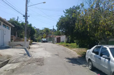 Linda casa pronta para morar e/ou alugar temporada com varanda gourmet e churrasqueira. !