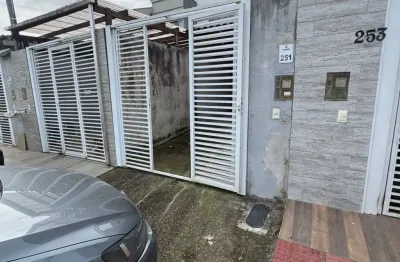 Casa com 2 quartos para alugar na Rua Santa Bárbara, 251, Rio Pequeno, Camboriú
