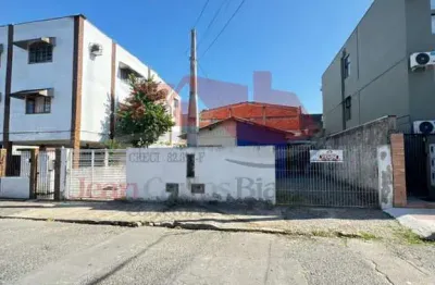Excelente terreno próximo a avenida marginal em balneário camboriú.