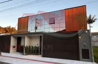 Geminado de alto padrão no bairro da barra em balneário camboriú