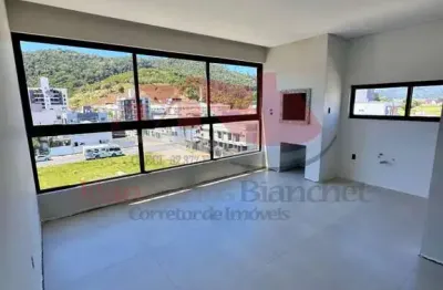 Apartamento com excelente localização e ótima área de lazer em camboriú