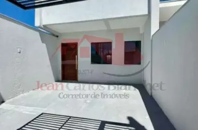 Amplo sobrado com 03 dormitórios no bairro areias em camboriú