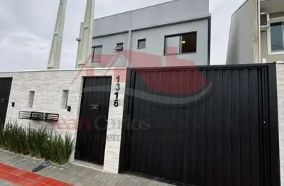 Amplo sobrado no bairro santa regina totalmente livre de enchentes