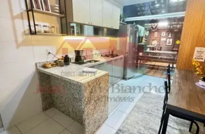 Sobrado semi mobiliado com espaço gourmet no bairro santa regina em camboriú