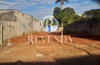 Terreno à venda, no bairro presidente roosevelt, uberlandia - mg