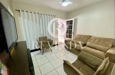 Casa com 3 quartos à venda no Jardim Holanda, Uberlândia 
