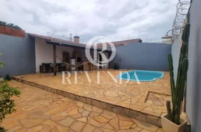 Casa com 3 quartos à venda no Santa Mônica, Uberlândia 