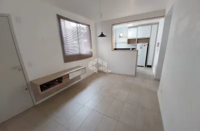 Apartamento Semi mobiliado à venda com 2 quartos, 55 m² no Roçado