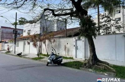 Casa com 3 quartos à venda na Rua Osvaldo Sampaio, 50, Aviação, Praia Grande