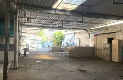 Barracão / Galpão / Depósito com 4 salas para alugar na Rua da Proclamação, 836, Bonsucesso, Rio de Janeiro