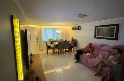 Linda casa 4 quartos (2 suítes) 2 vagas garagem barra de são joão