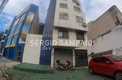 Sala comercial para alugar na Avenida Juracy Magalhães Júnior, 1245, Rio Vermelho, Salvador