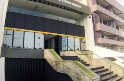 Sala comercial para alugar na Avenida Octávio Mangabeira, 1601, Pituba, Salvador