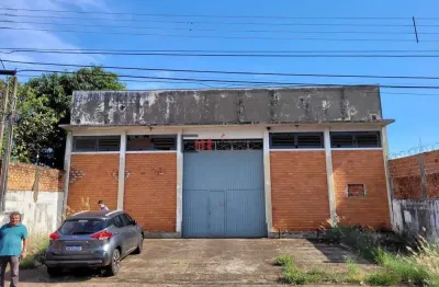 Galpão/barracão à venda, 367m2, muito próximo  da avenida brasília, em zona industrial