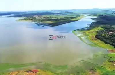 Chácara à venda/permuta,  r$. 600.000,00 , medindo 2.900 m2, contendo casa com piscina, lago, galpã