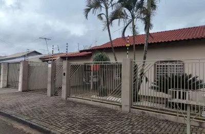 Casa com 3 quartos à venda no Jardim Esperança, Cambé 