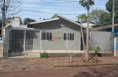 Casa á venda com três dormitórios sendo uma suíte,  no jardim progresso/ londrina. ( contém uma edí