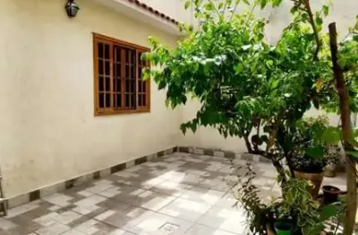 Ótima casa  à venda  c/3quartos(1 suíte) em nova iguaçu