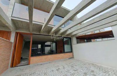 Casa para venda em balneário piçarras, itacolomi, 3 dormitórios, 1 suíte, 3 banheiros, 2 vagas