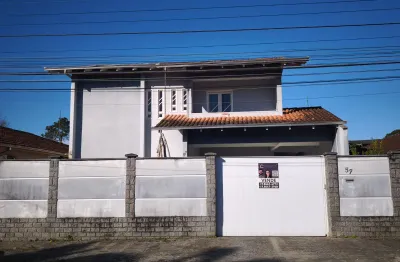 Sobrado a venda no bairro itaum, com 4 quartos e piscina. (analisa permuta) não averbado