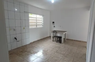 Kitnet para locação com 2 quartos no bairro costa e silva em joinville