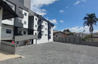 Apartamento para locação, com 50mts² e sacada com churrasqueira, no bairro costa e silva.