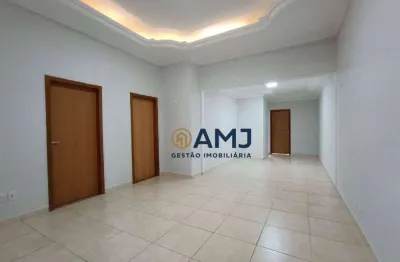 Casa com 3 quartos à venda na Rua Hortênsia, Bairro Santa Rita, Goiânia