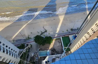 Vendo apt com 2 quartos, suíte pé na areia, beira mar, vista frontal com area de lazer