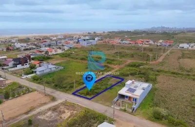 Terreno de esquina localizado na av. principal do bairro capão do cravo, passo de torres sc