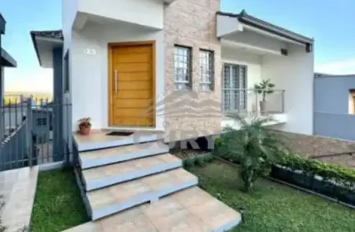Casa com 3 quartos à venda na Rua Professora Judith Macedo Silveira, 323, Olarias, Ponta Grossa