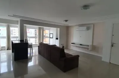 Apartamento em 100x para pagar e no coração da meia praia em itapema!
