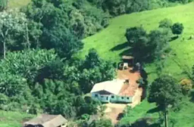 Fazenda à venda na Praça da Estação, Zona Rural, Carandaí