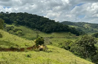Fazenda à venda na Praça Aristides de Araújo Teixeira, Zona Rural, Santana dos Montes
