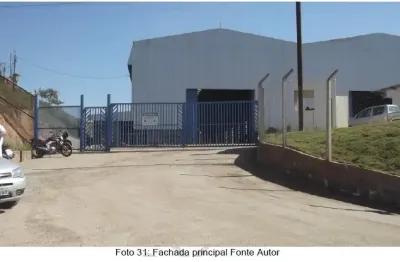 Vende-se  galpões e terrenos de   empresa do setor mecânico