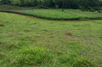 Vende - se terreno na cidade de itaverava,  40 hectares de área total.