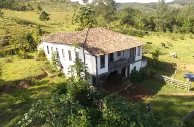 Fazenda à venda na Praça Divino Espírito Santo, Zona Rural, Lamim
