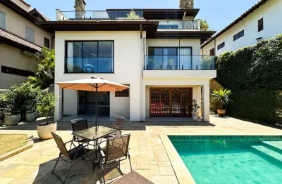 Casa no condomínio morada das estrelas para venda com 4 quartos, sendo 1 suíte, 332m²