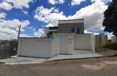 Casa cinematográfica à venda, no bom pastor, com 4 suítes, piscina, 4 vagas,  545 m² por r$ 2.500.000 - juiz de fora/mg