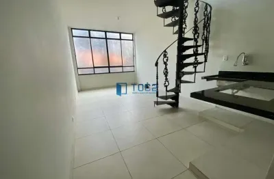Apartamento duplex no centro com terraço privativo | 60m² | aluguel r$1.465/mês