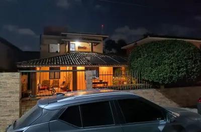 Casa em condomínio fechado com 4 quartos à venda na Rua Praia de São Conrado, Vilas do Atlantico, Lauro de Freitas