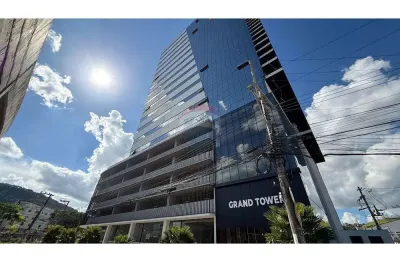 Sala comercial para alugar na Rua Leopoldo Schmidt, 200, Centro, Juiz de Fora