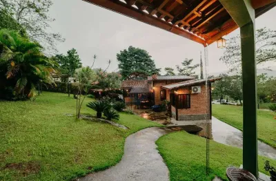 Casa rústica e aconchegante no condomínio villela village – natureza, tranquilidade e conforto em juiz de fora