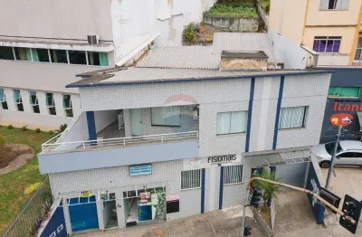 Casa comercial á venda, com área total de 650m² – localização estratégica em juiz de fora