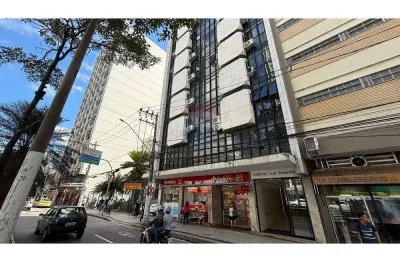 Sala Comercial para locação no Centro de Juiz de Fora, Av Rio Branco