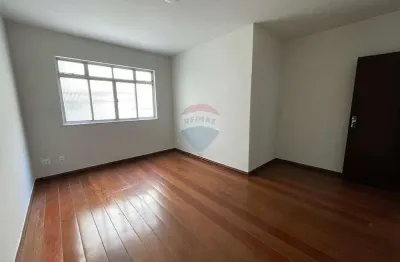 Apartamento com 2 quartos para alugar na Rua Oscar Vidal, Centro, Juiz de Fora