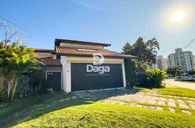 Casa com 3 quartos à venda na Rua Itapuã, 27, Itacorubi, Florianópolis