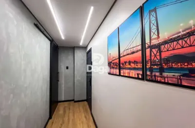 Incrivel studio c/ porteira fechada no centro de florianópolis