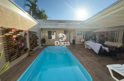 Casa com 3 quartos à venda na .Rua Itamirim, Itacorubi, Florianópolis