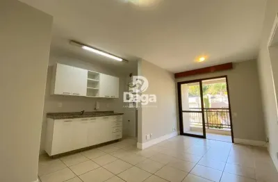 Incrível 2 dormitórios com suíte no pantanal florianópolis