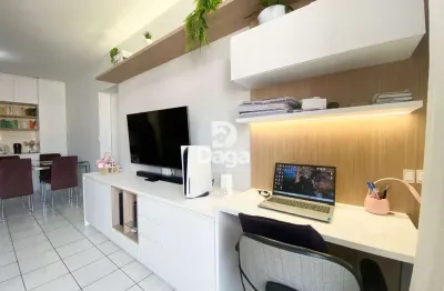 Apartamento 2 dormitórios mobiliado próximo a universidade